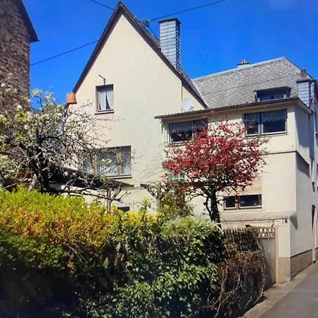 Uferzeit - Dein Ankerplatz An Der Mosel *