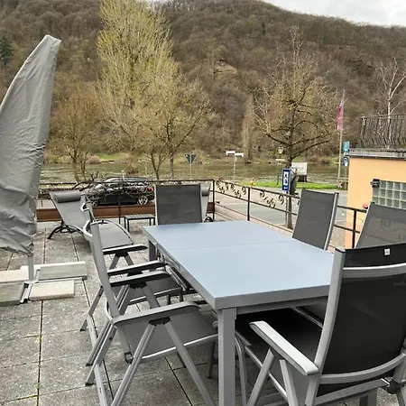 Uferzeit - Dein Ankerplatz An Der Mosel Ediger-Eller