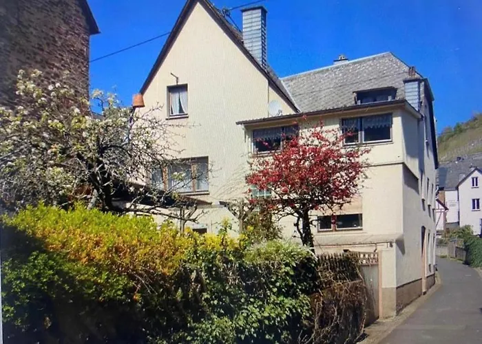 Uferzeit - Dein Ankerplatz An Der Mosel *